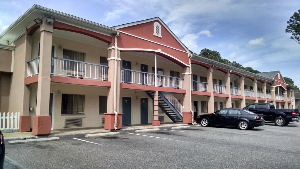 Budget Lodge Newport News Exteriér fotografie