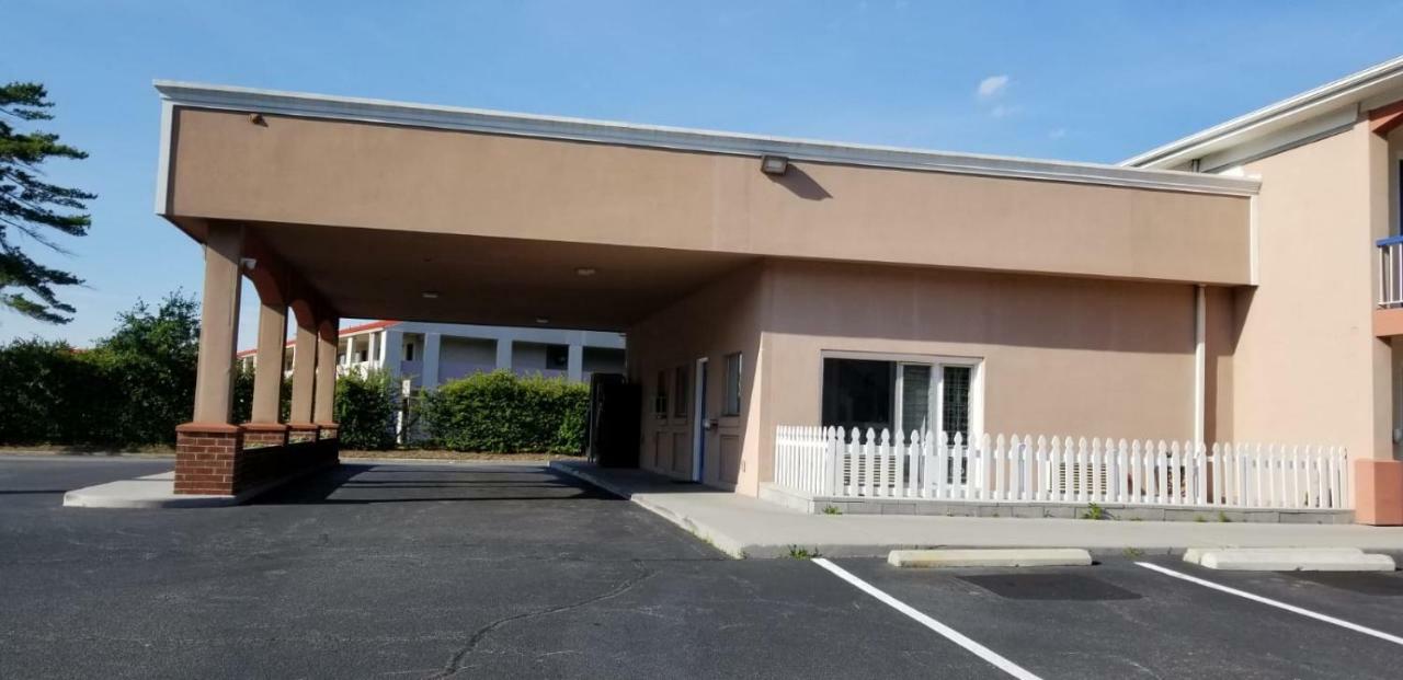 Budget Lodge Newport News Exteriér fotografie